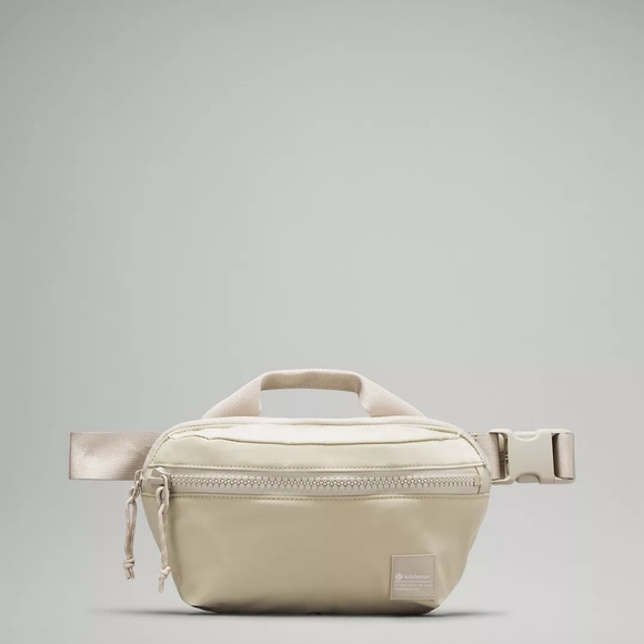 Lululemon All Day Essentials Belt Bag 2.5L - Picture 1 of 4